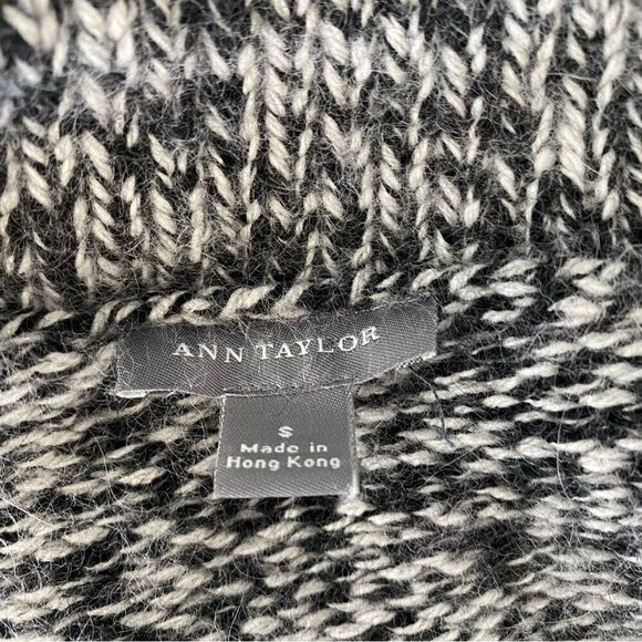 Ann Taylor Womans Sweater Wool Angora Jacket Cardigan SZ S - Picture 10 of 12